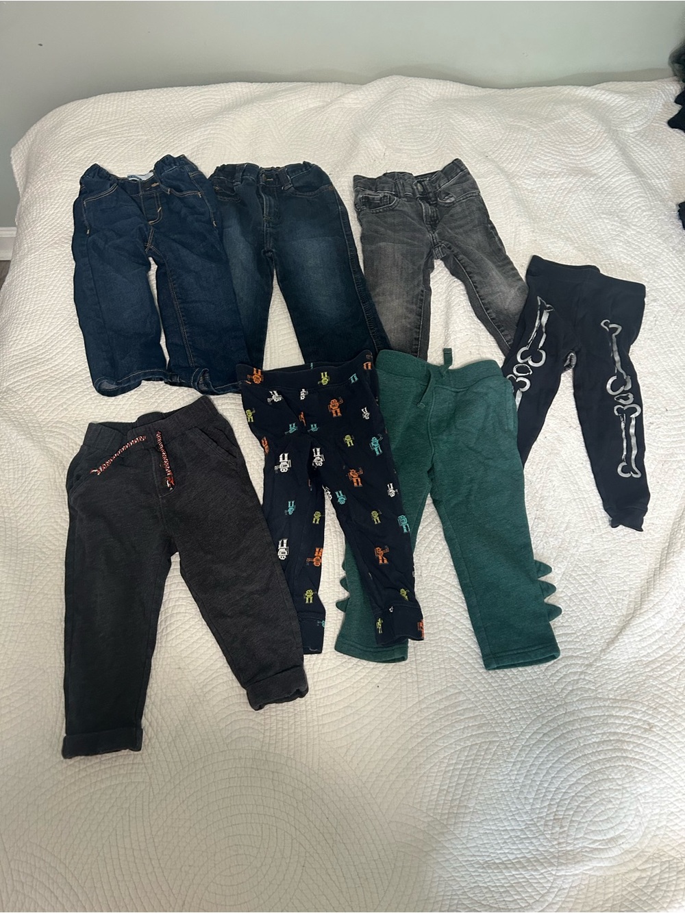 Bundle of 7 Old Navy & other brands Boys 2T pants/jeans